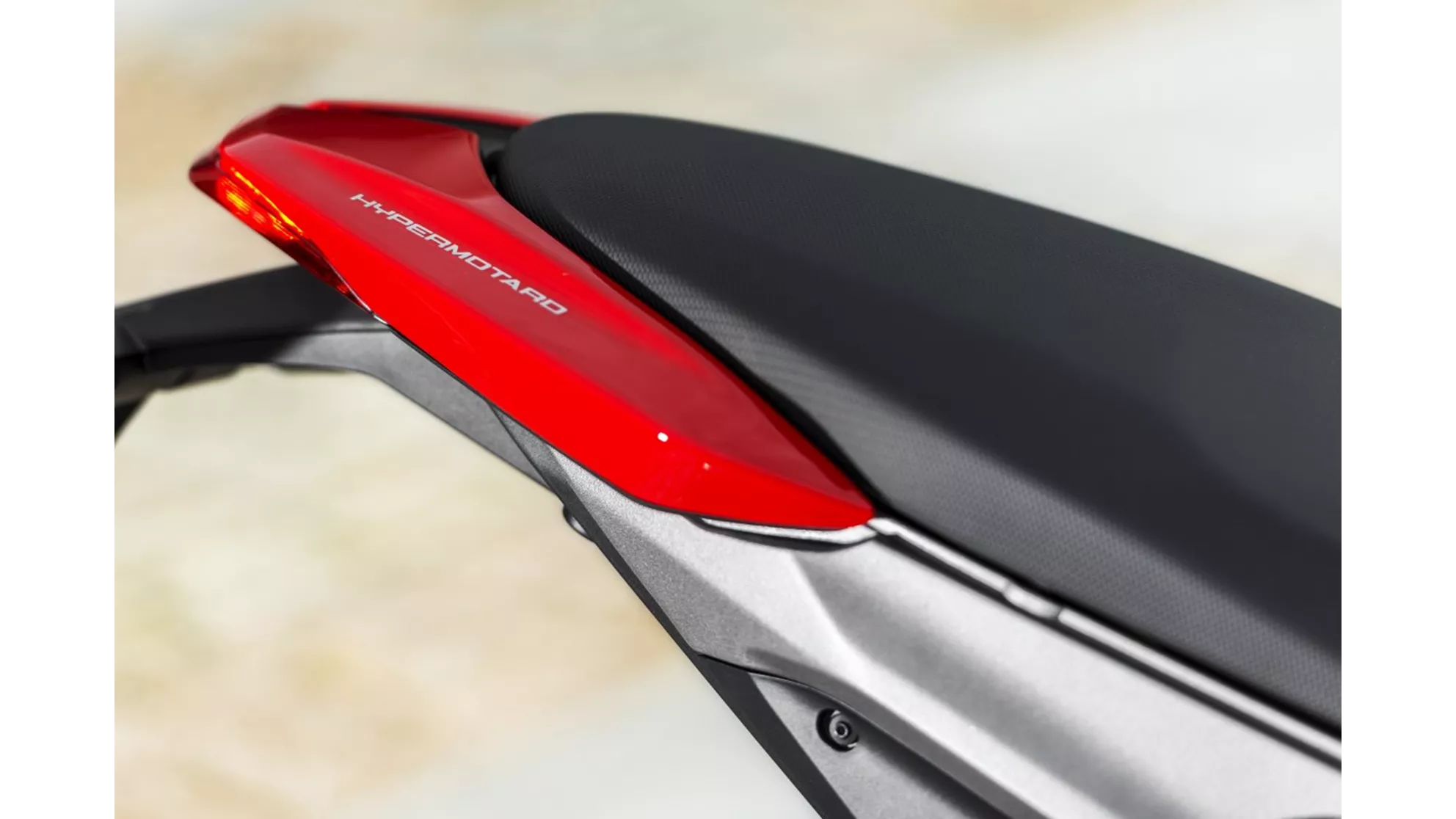 Ducati Hypermotard 821 - Image 8 Ducati Hypermotard 821 - Image 8