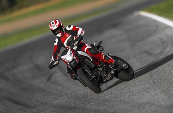 Ducati Hypermotard SP 821 2014 - Bild 8 Ducati Hypermotard SP 821 2014 - Bild 8
