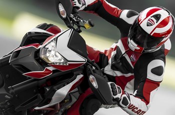 Ducati Hypermotard SP 821 2014 - Bild 9 Ducati Hypermotard SP 821 2014 - Bild 9
