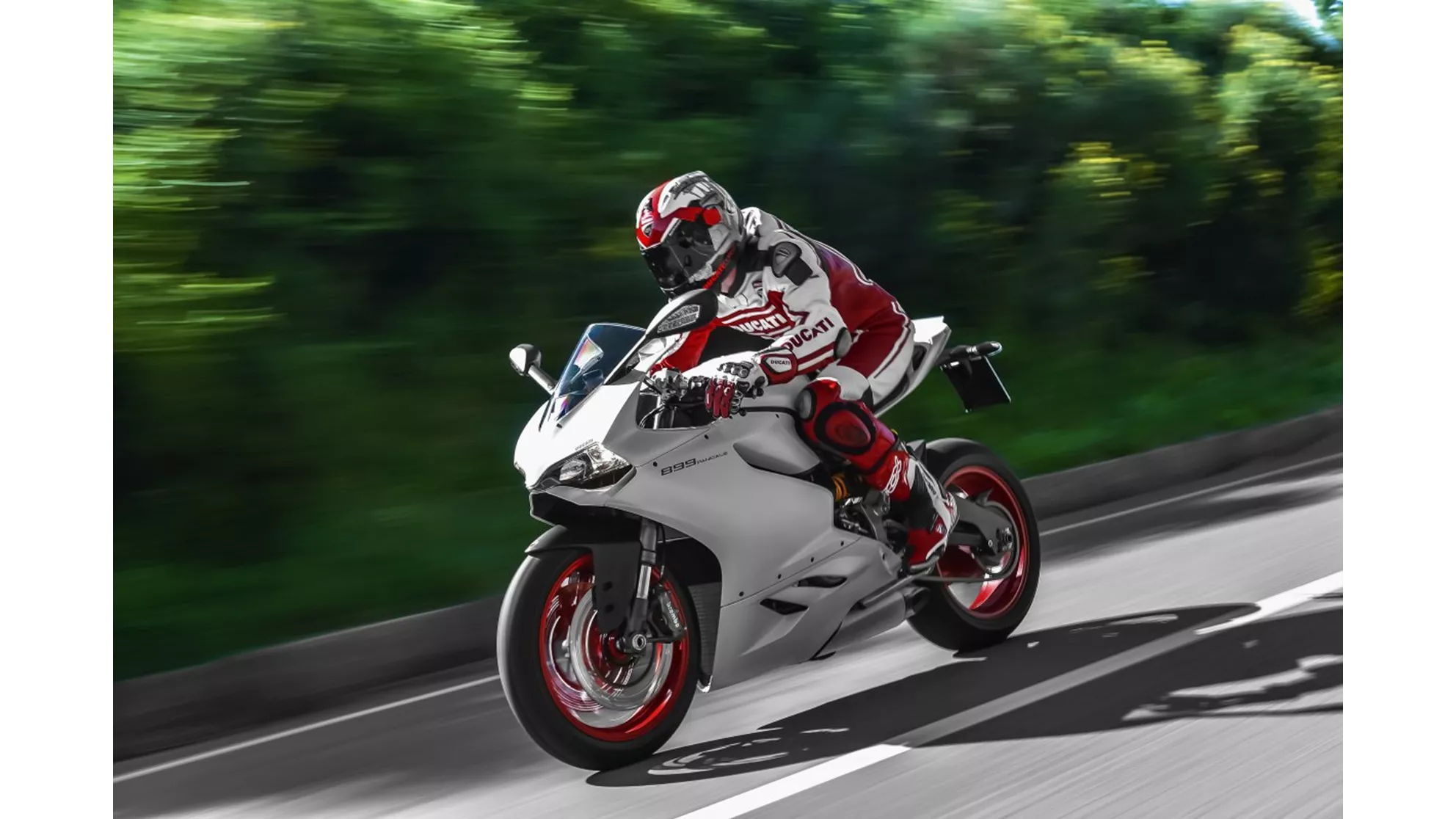 Ducati 899 Panigale - Image 1 Ducati 899 Panigale - Image 1