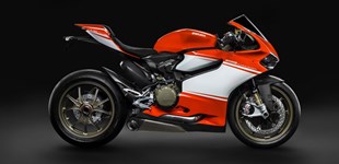 Ducati 1199 Panigale Superleggera 2014 vs Ducati 1199 Panigale R 2014