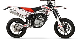 Beta RR Enduro 4T 125 AC 2015 vs Beta RR Motard 125 4T LC 2014