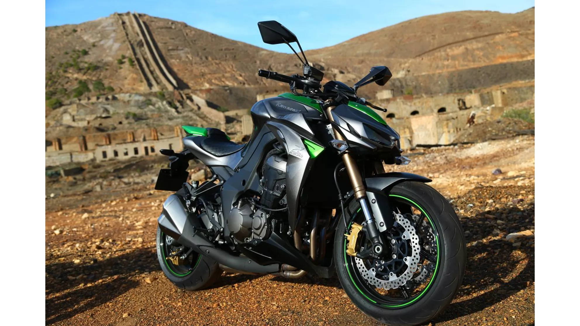 Kawasaki Z1000 2014 - Obrázek 27 Kawasaki Z1000 2014 - Obrázek 27