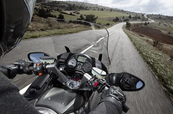 Kawasaki GTR 1400 2014 - Bild 6