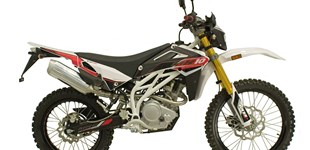 Motorhispania MH10 125 Enduro 2014 vs GASGAS EC 300 2022