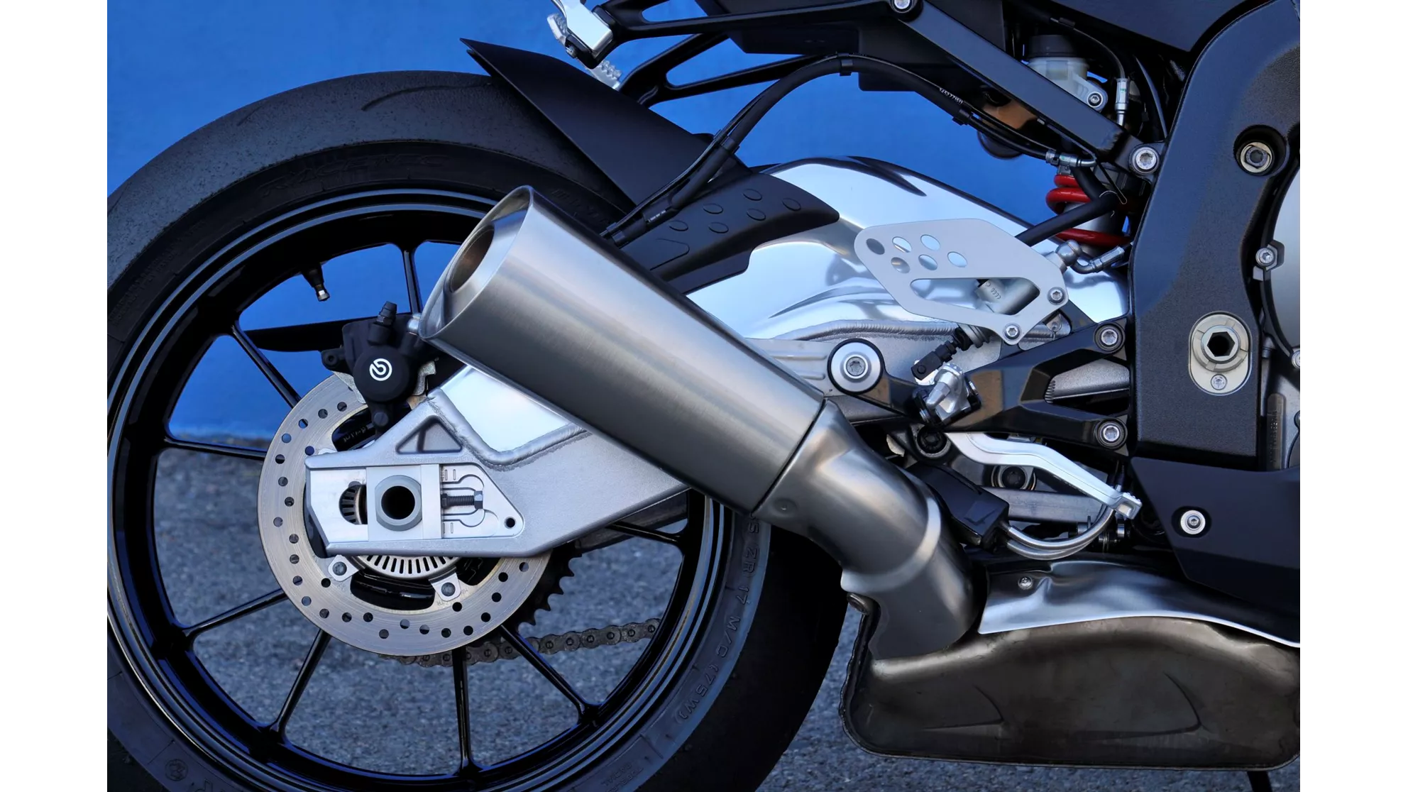 BMW S 1000 RR - Image 12 BMW S 1000 RR - Image 12