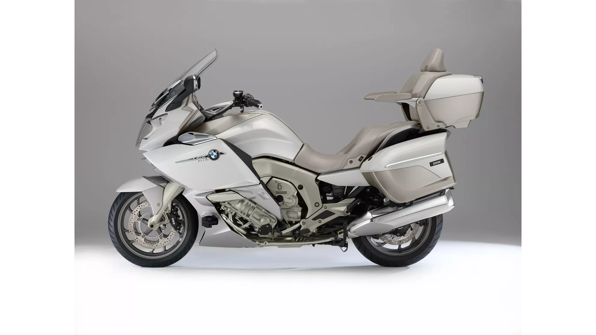 BMW K 1600 GTL Exclusive - Image 5 BMW K 1600 GTL Exclusive - Image 5