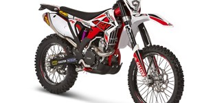 Gas Gas EC 250 F Racing 2014 vs Gas Gas EC 200 2014