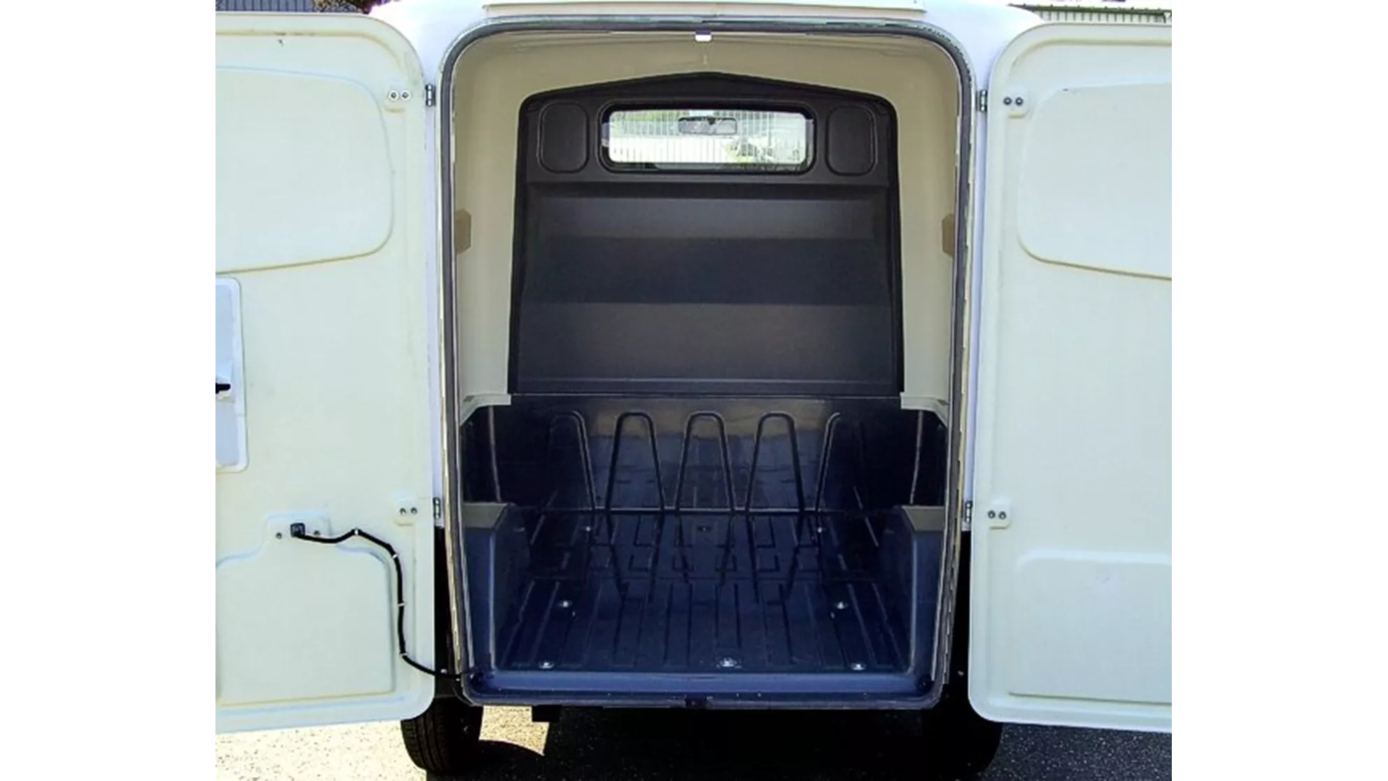 Aixam Multitruck Van - Image 3 Aixam Multitruck Van - Image 3