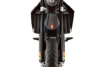 Aprilia SXV 550 Supermoto 2014 - Bild 3