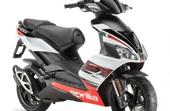 Aprilia SR 50 Factory i.e. 2014 - Bild 2 Aprilia SR 50 Factory i.e. 2014 - Bild 2
