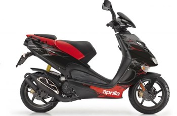 Aprilia SR 50  Street 2014 - Bild 2 Aprilia SR 50  Street 2014 - Bild 2