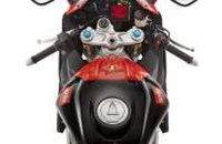 Aprilia RSV4 Factory APRC ABS 2014 - Bild 4