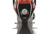 Aprilia RSV4 Factory APRC ABS 2014 - Bild 6