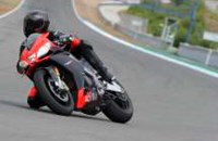 Aprilia RSV4 Factory APRC ABS 2014 - Bild 7