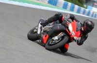 Aprilia RSV4 Factory APRC ABS 2014 - Bild 9