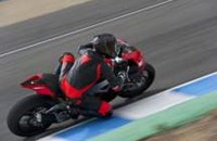 Aprilia RSV4 Factory APRC ABS 2014 - Bild 11