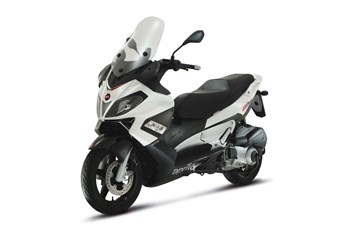 Aprilia SR-Max 125 2014 - Bild 2 Aprilia SR-Max 125 2014 - Bild 2