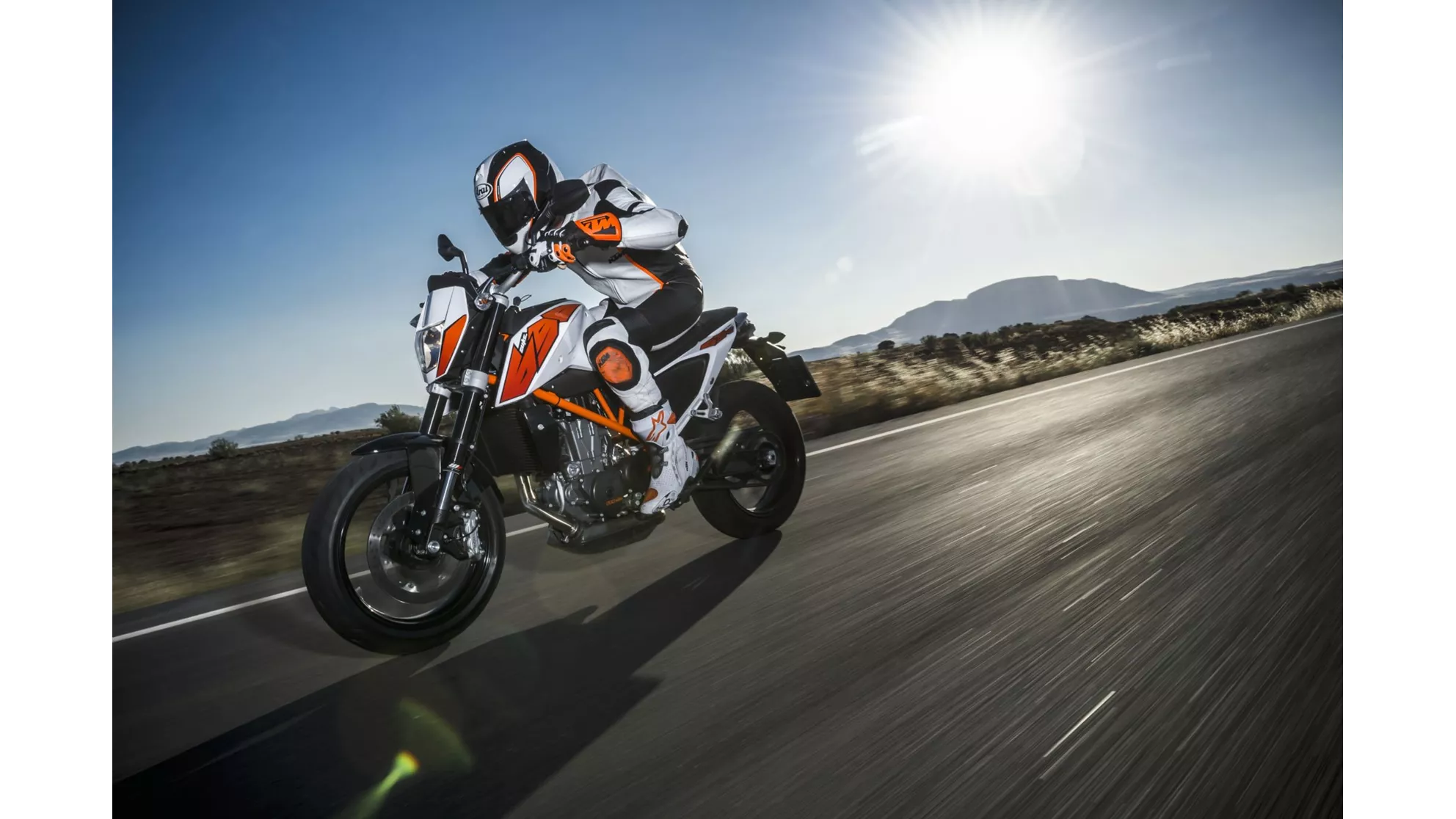 KTM 690 Duke - Image 2 KTM 690 Duke - Image 2