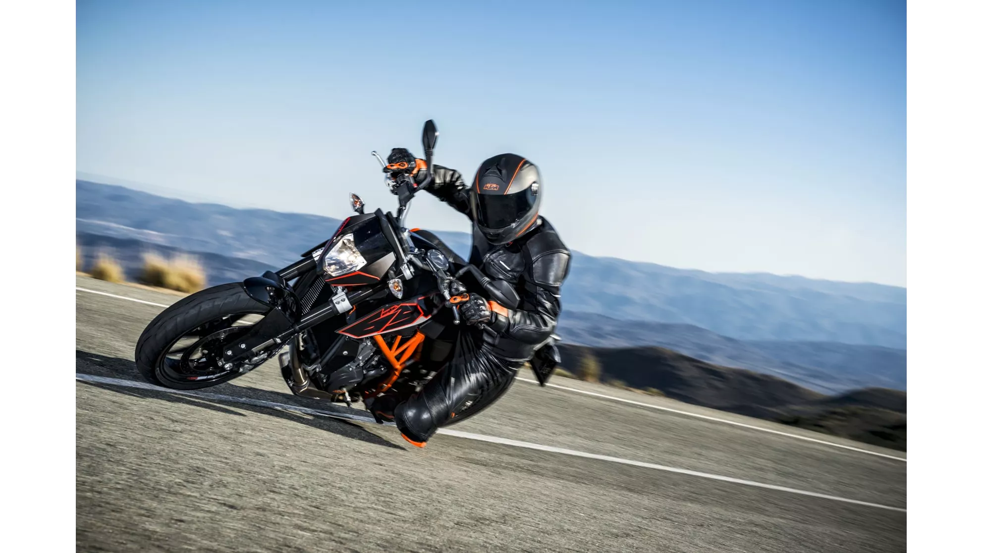 KTM 690 Duke - Image 4 KTM 690 Duke - Image 4