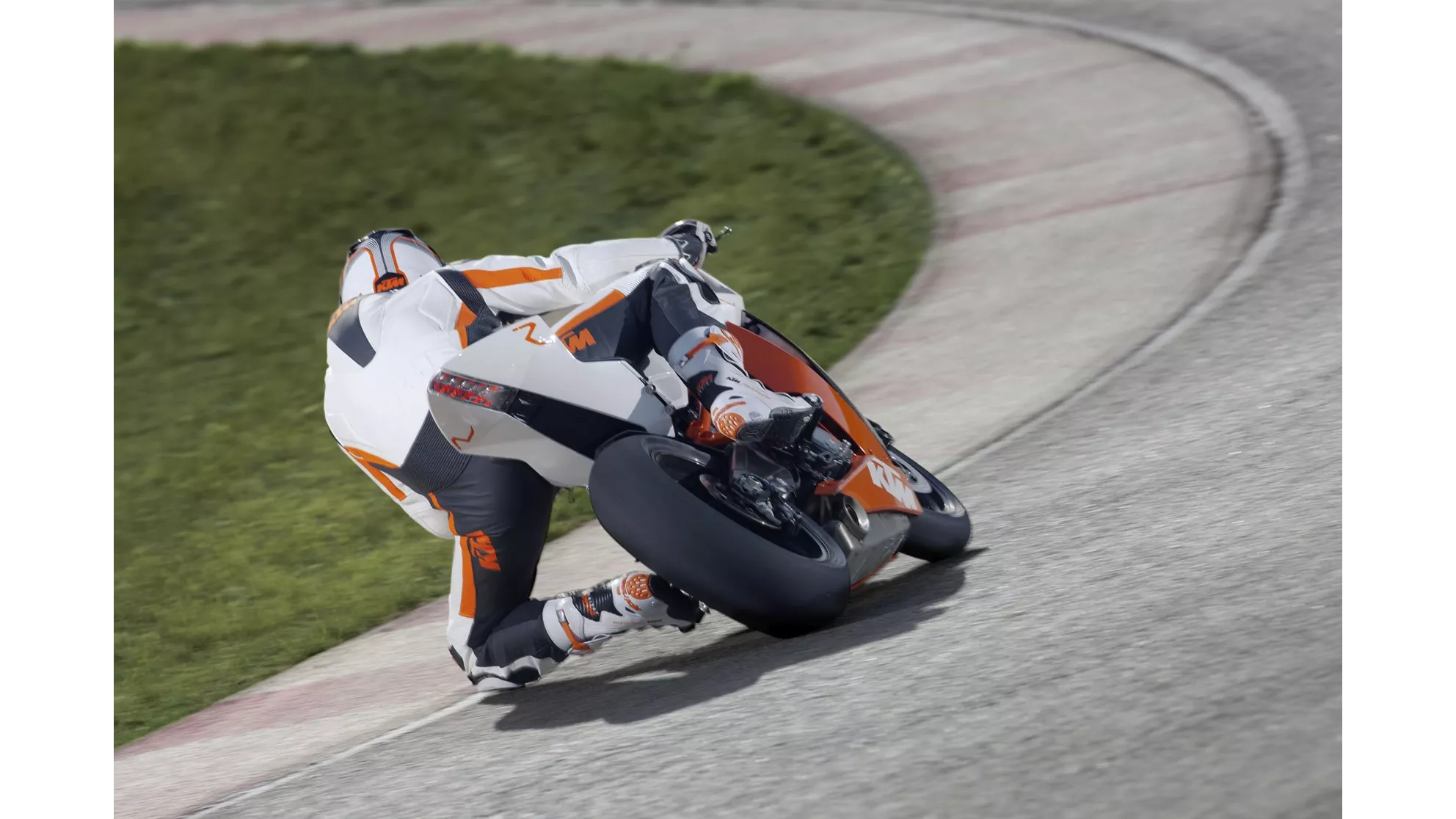 KTM 1190 RC8 R - Obrázok 7 KTM 1190 RC8 R - Obrázok 7