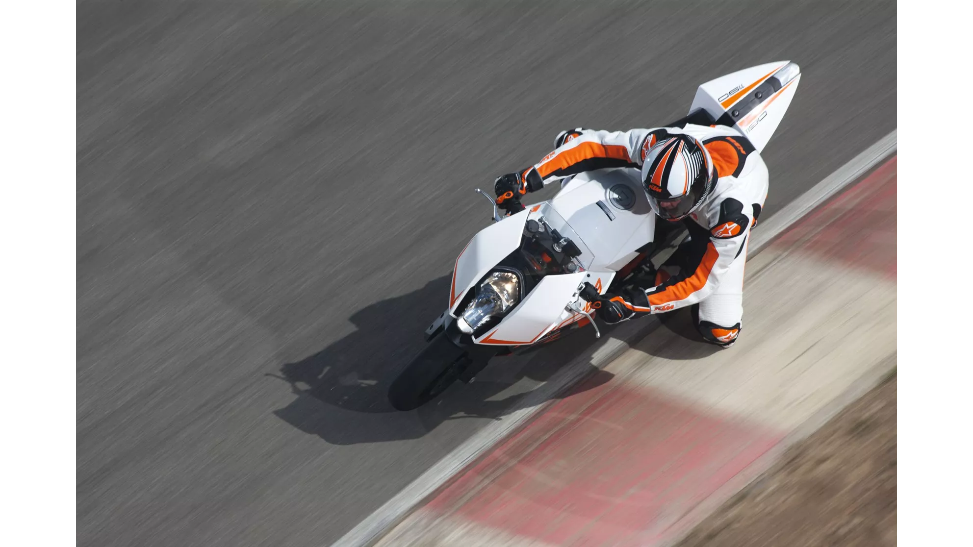 KTM 1190 RC8 R - Obrázok 9 KTM 1190 RC8 R - Obrázok 9