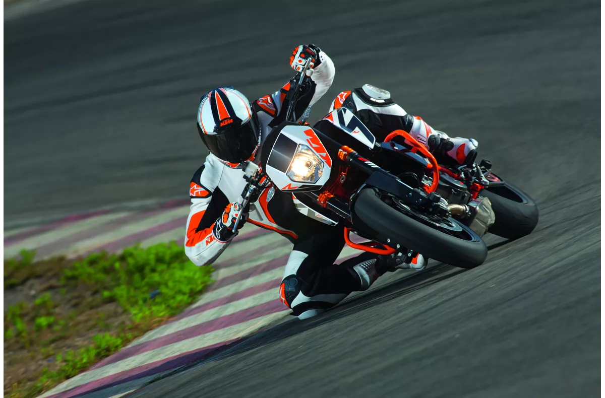 KTM 690 Duke R KTM 690 Duke R