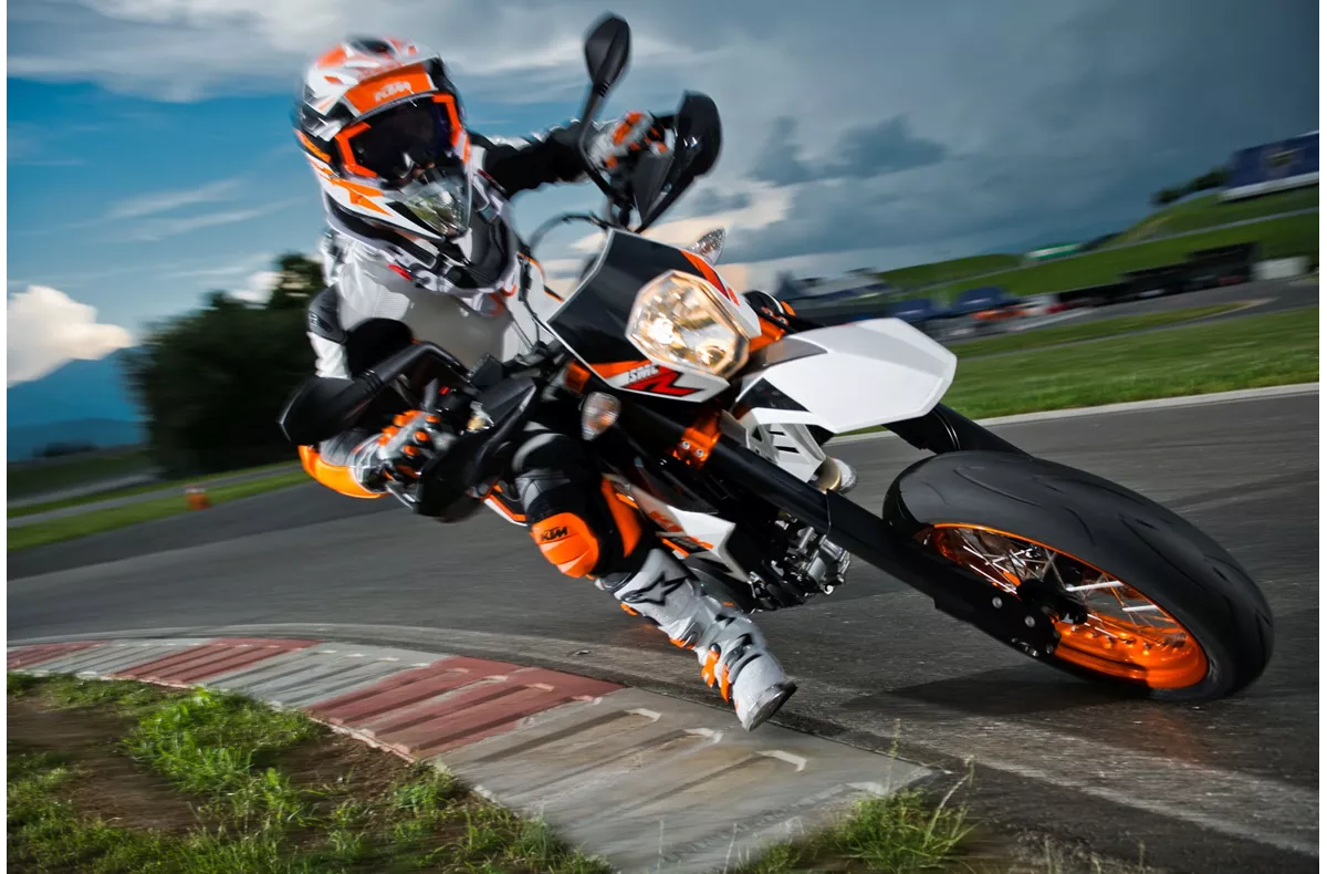 KTM 690 SMC R KTM 690 SMC R