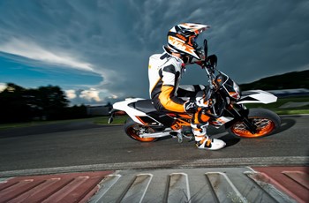 KTM 690 SMC R 2015 - Bild 11 KTM 690 SMC R 2015 - Bild 11