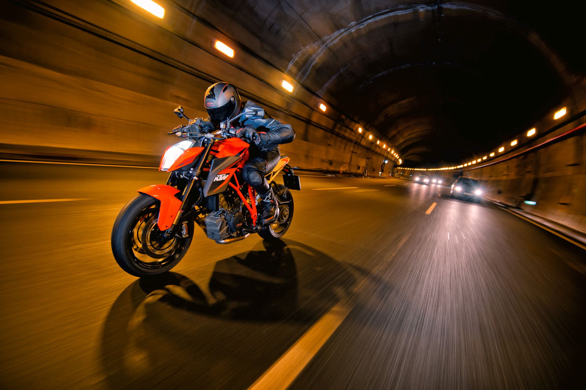 Motorrad Vergleich Ktm Super Duke R Evo Vs Ktm Super