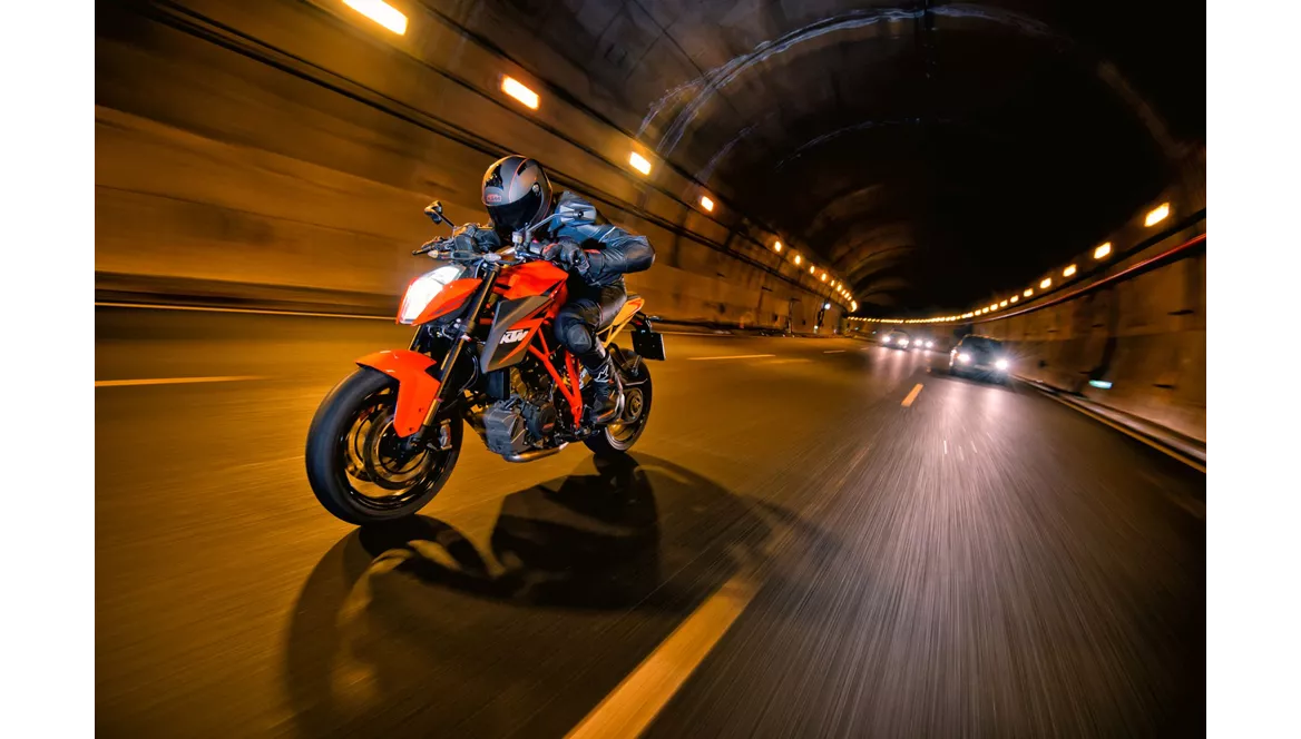 KTM 1290 Super Duke R 2015