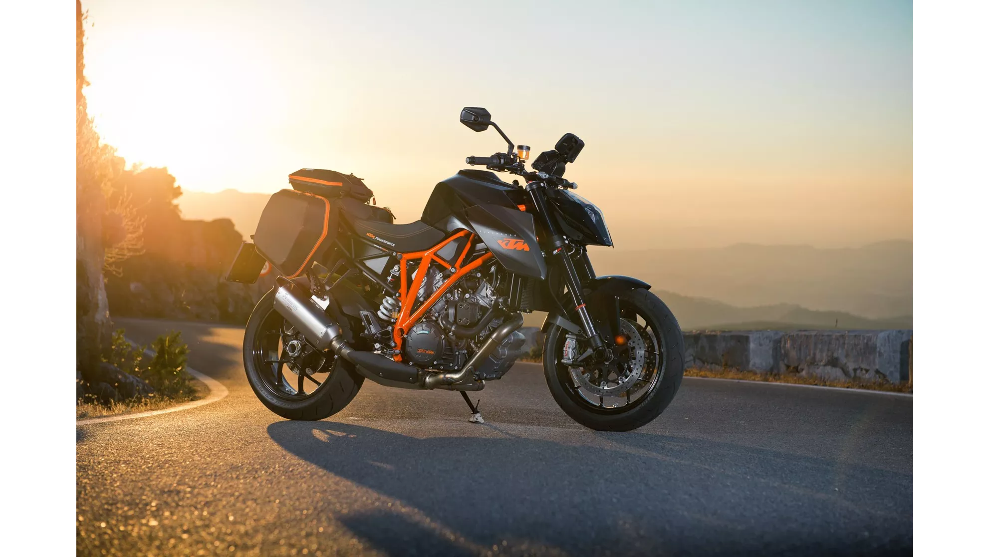 KTM 1290 Super Duke R - Image 7 KTM 1290 Super Duke R - Image 7