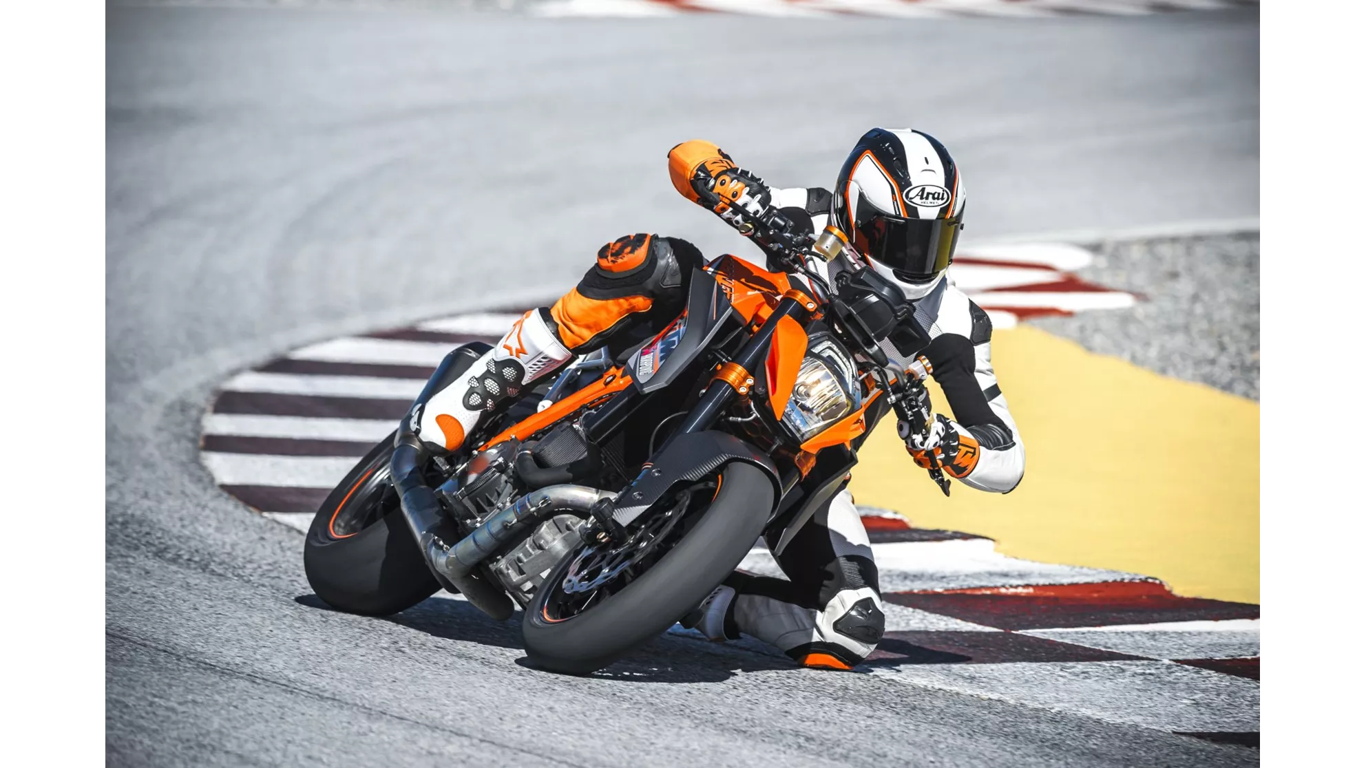 KTM 1290 Super Duke R - Image 11 KTM 1290 Super Duke R - Image 11