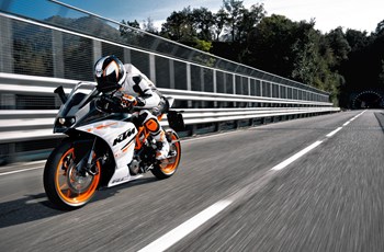 KTM RC 390 2015 - Bild 5 KTM RC 390 2015 - Bild 5