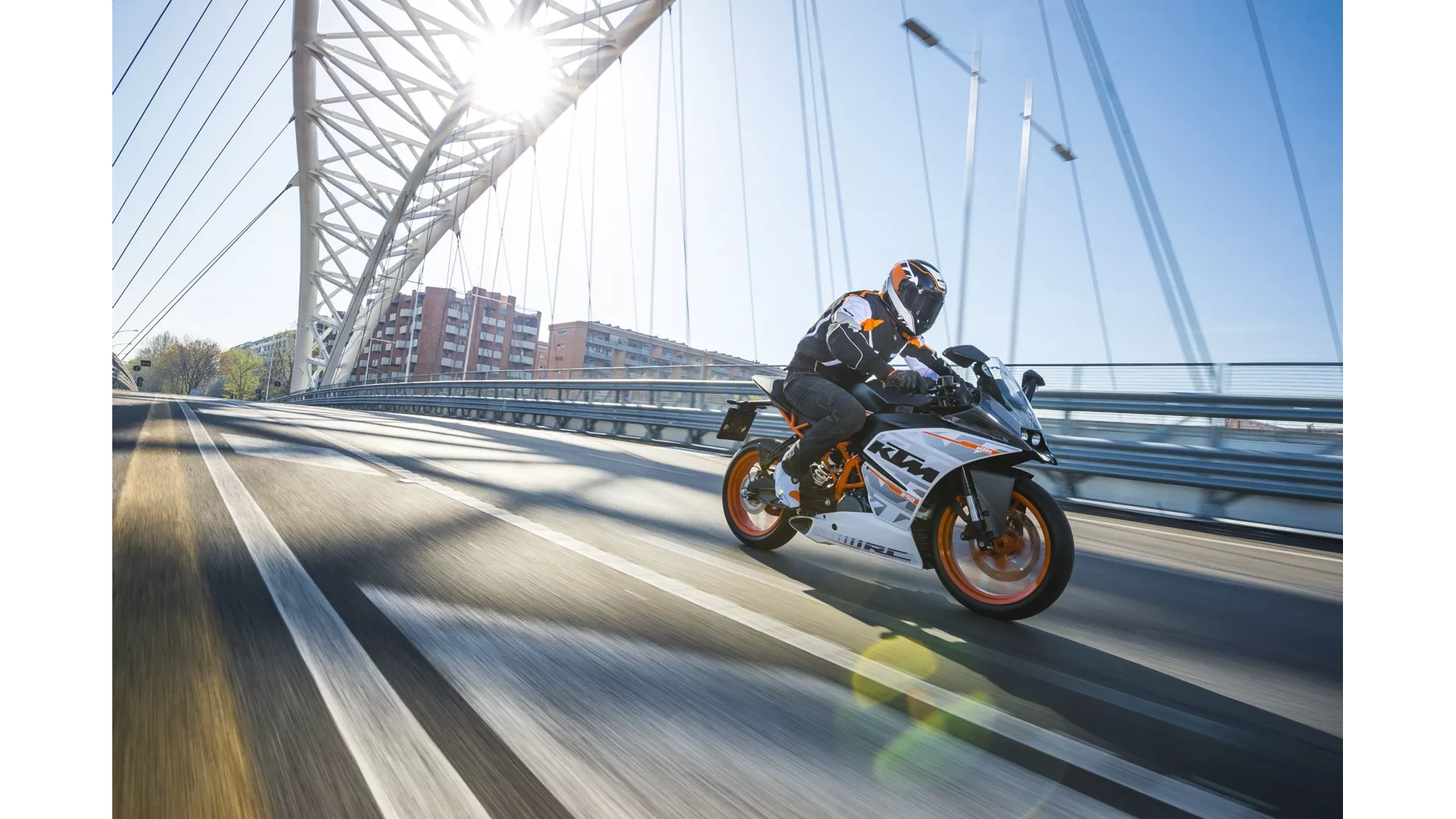 KTM RC 390 - Image 15 KTM RC 390 - Image 15