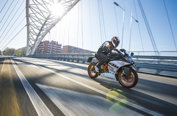 KTM RC 390 2015 - Bild 17 KTM RC 390 2015 - Bild 17