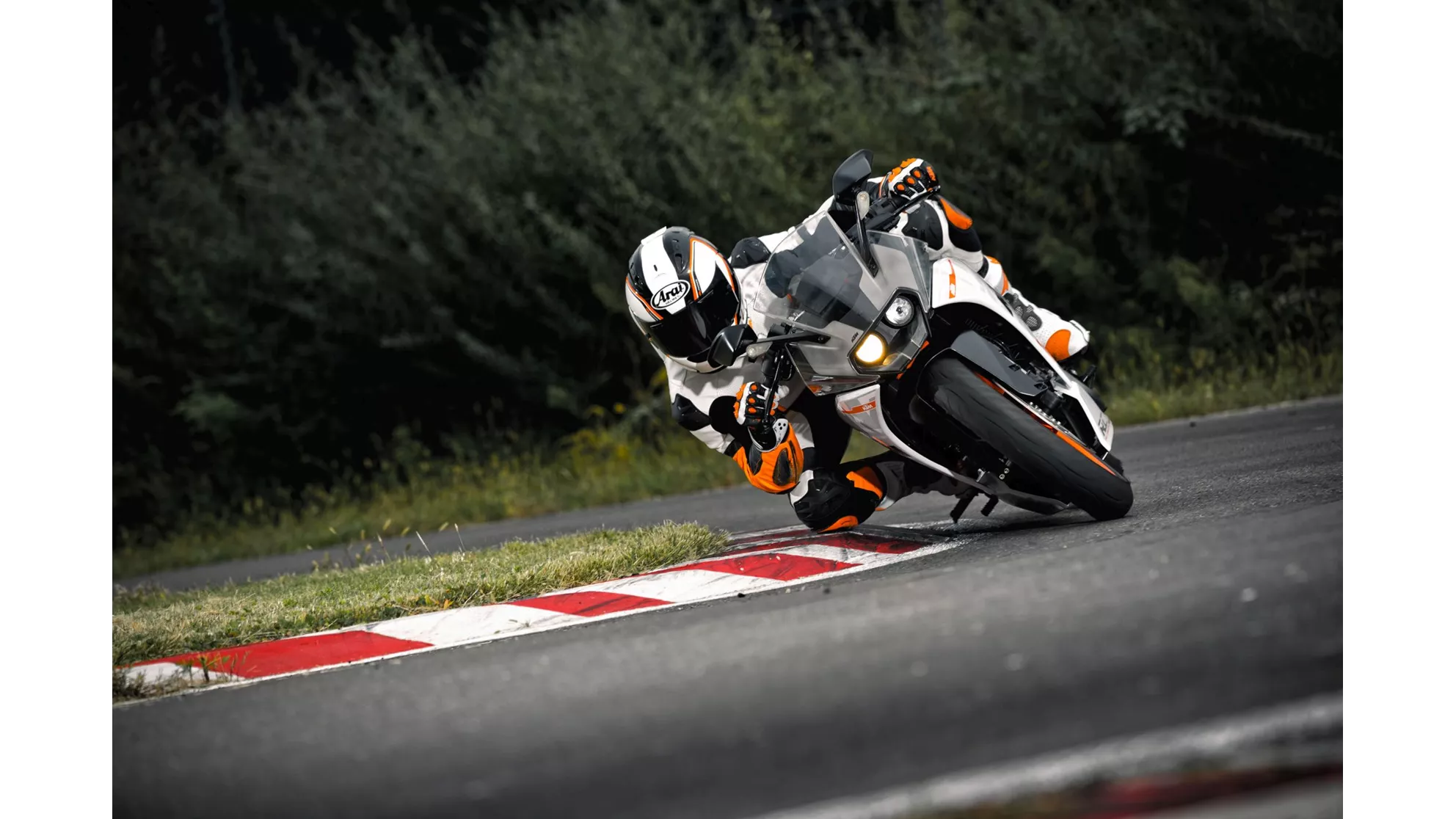 KTM RC 390 - Image 16 KTM RC 390 - Image 16