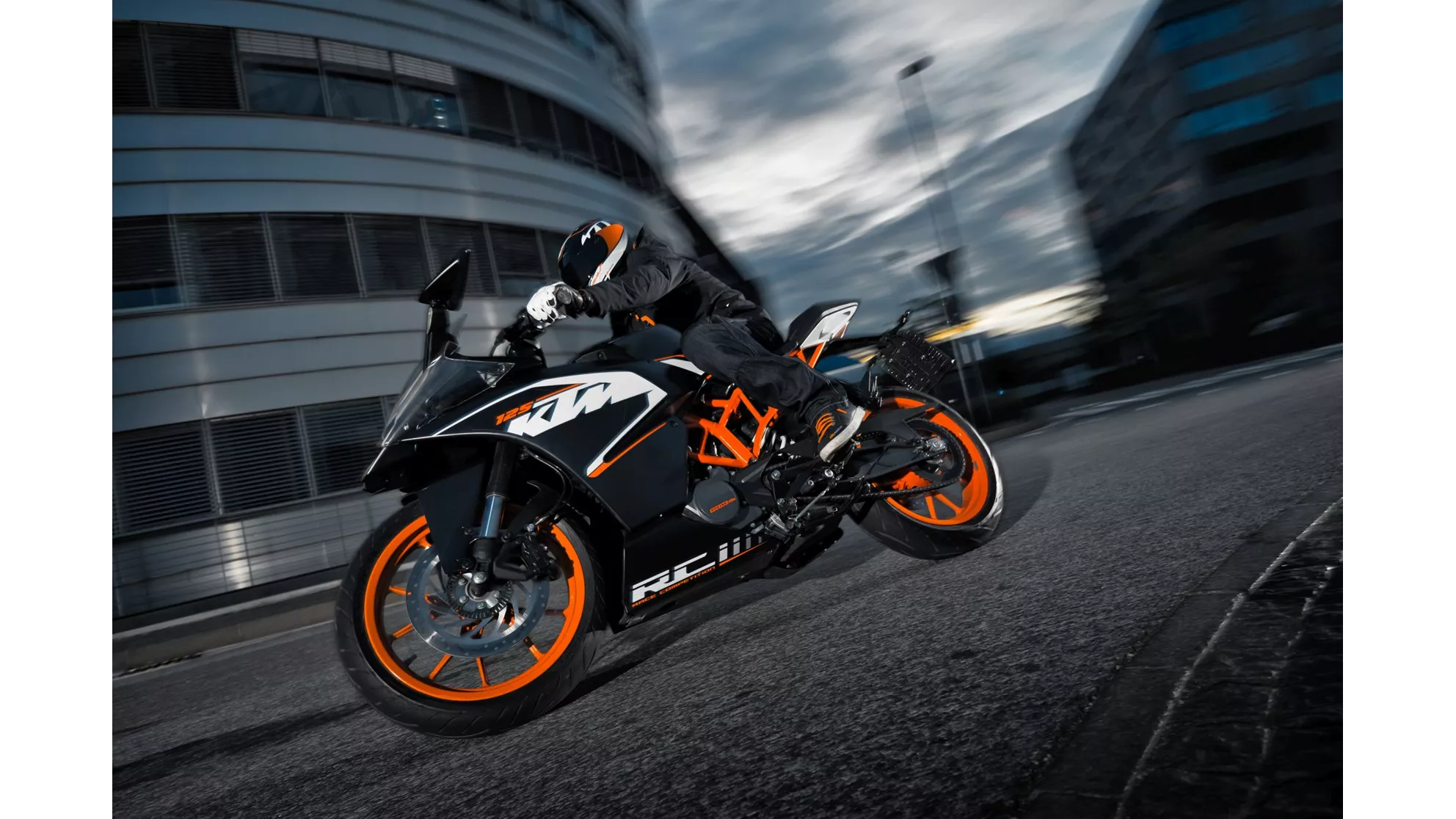 KTM RC 125 - Image 13 KTM RC 125 - Image 13