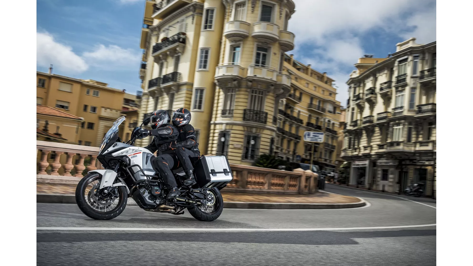 KTM 1290 Super Adventure - Image 9 KTM 1290 Super Adventure - Image 9