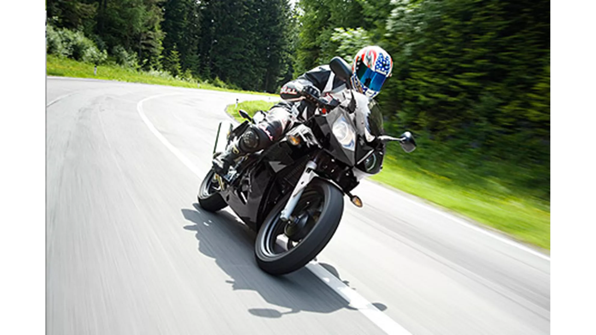 Daelim Roadwin 125 R - Image 8 Daelim Roadwin 125 R - Image 8