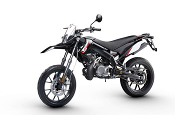 Gilera SMT 50 2T 2015 - Bild 13 Gilera SMT 50 2T 2015 - Bild 13