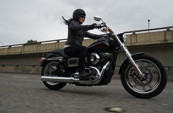 Harley-Davidson Dyna Low Rider FXDL 2015 - Bild 17 Harley-Davidson Dyna Low Rider FXDL 2015 - Bild 17
