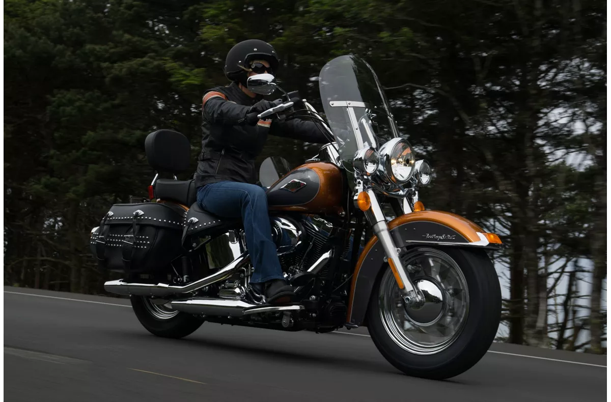 Harley-Davidson Softail Heritage Classic FLSTC Harley-Davidson Softail Heritage Classic FLSTC