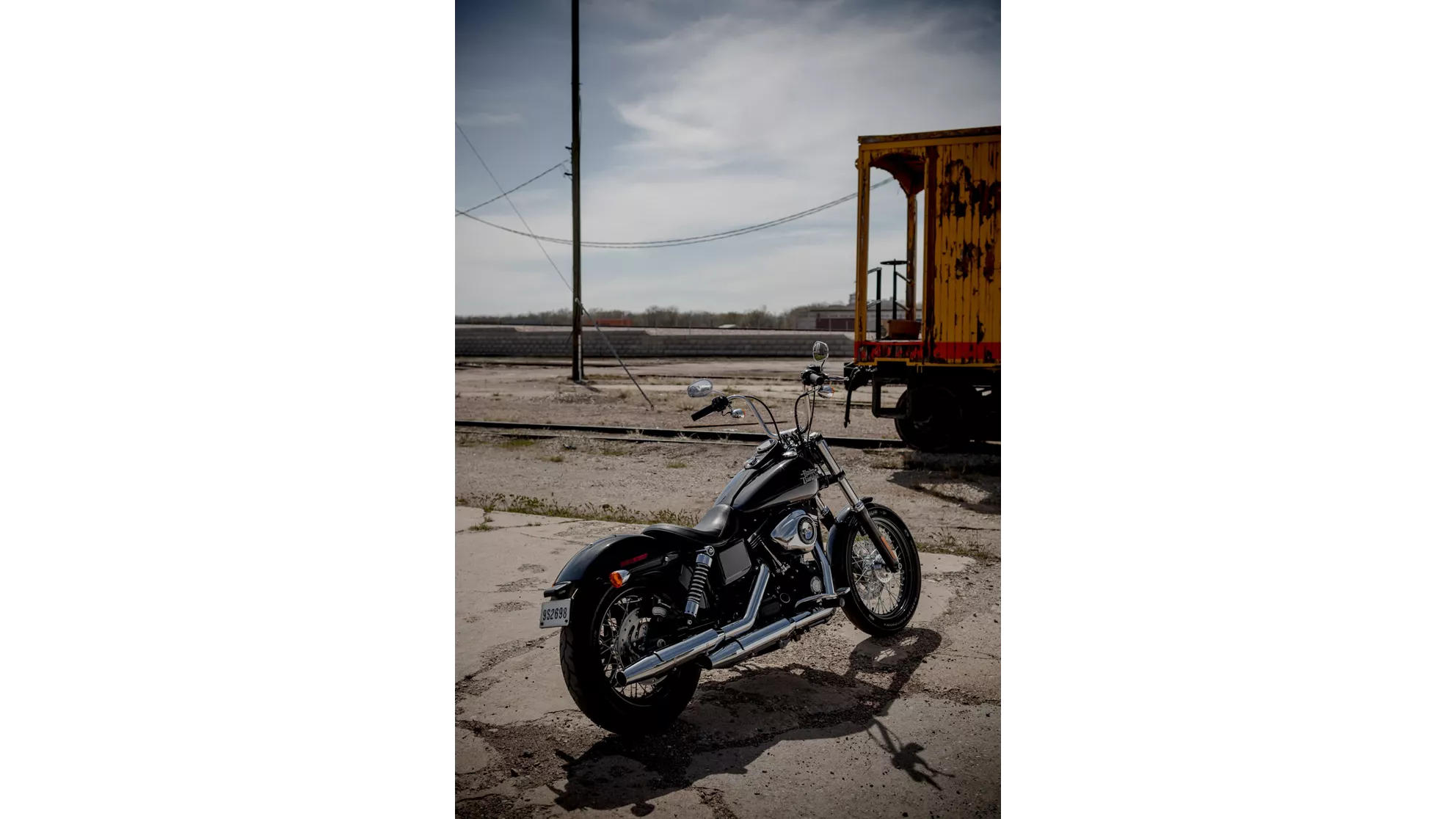 Harley-Davidson Dyna Street Bob FXDB - Image 4 Harley-Davidson Dyna Street Bob FXDB - Image 4