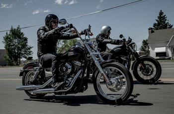 Harley-Davidson Dyna Street Bob FXDB 2015 - Bild 11 Harley-Davidson Dyna Street Bob FXDB 2015 - Bild 11