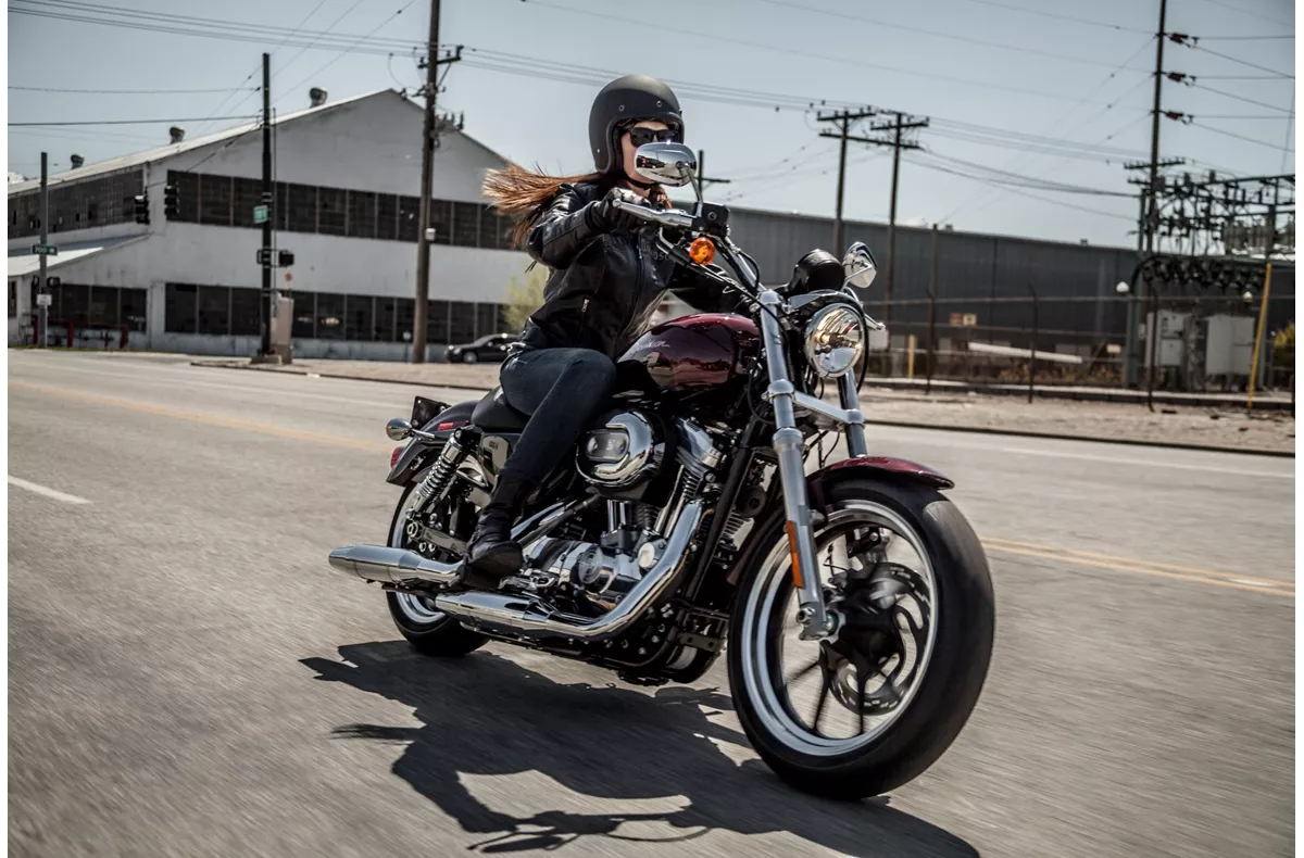 Harley-Davidson Sportster XL 883 L SuperLow Harley-Davidson Sportster XL 883 L SuperLow