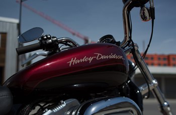 Harley-Davidson Sportster XL 883 L SuperLow 2015 - Bild 3