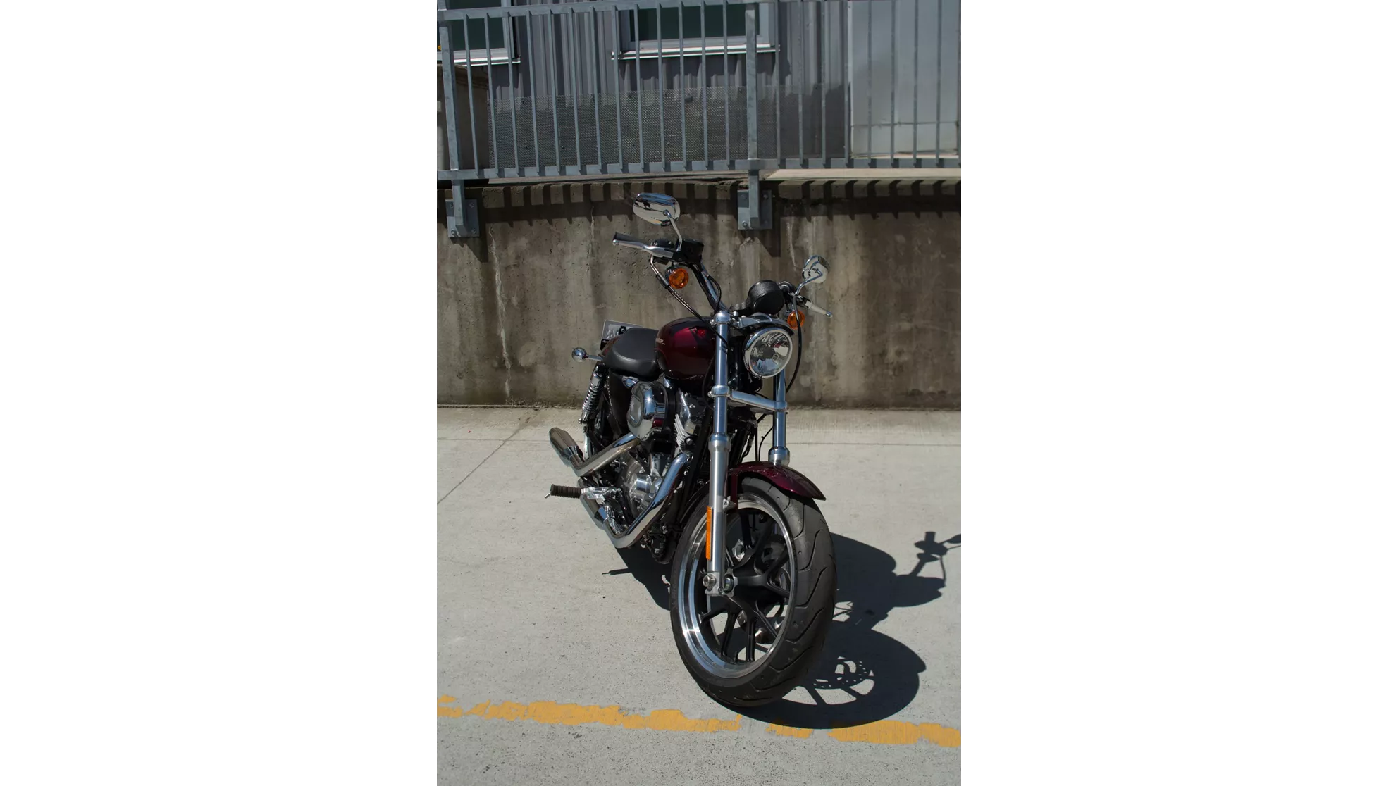 Harley-Davidson Sportster XL 883 L SuperLow - Image 4 Harley-Davidson Sportster XL 883 L SuperLow - Image 4