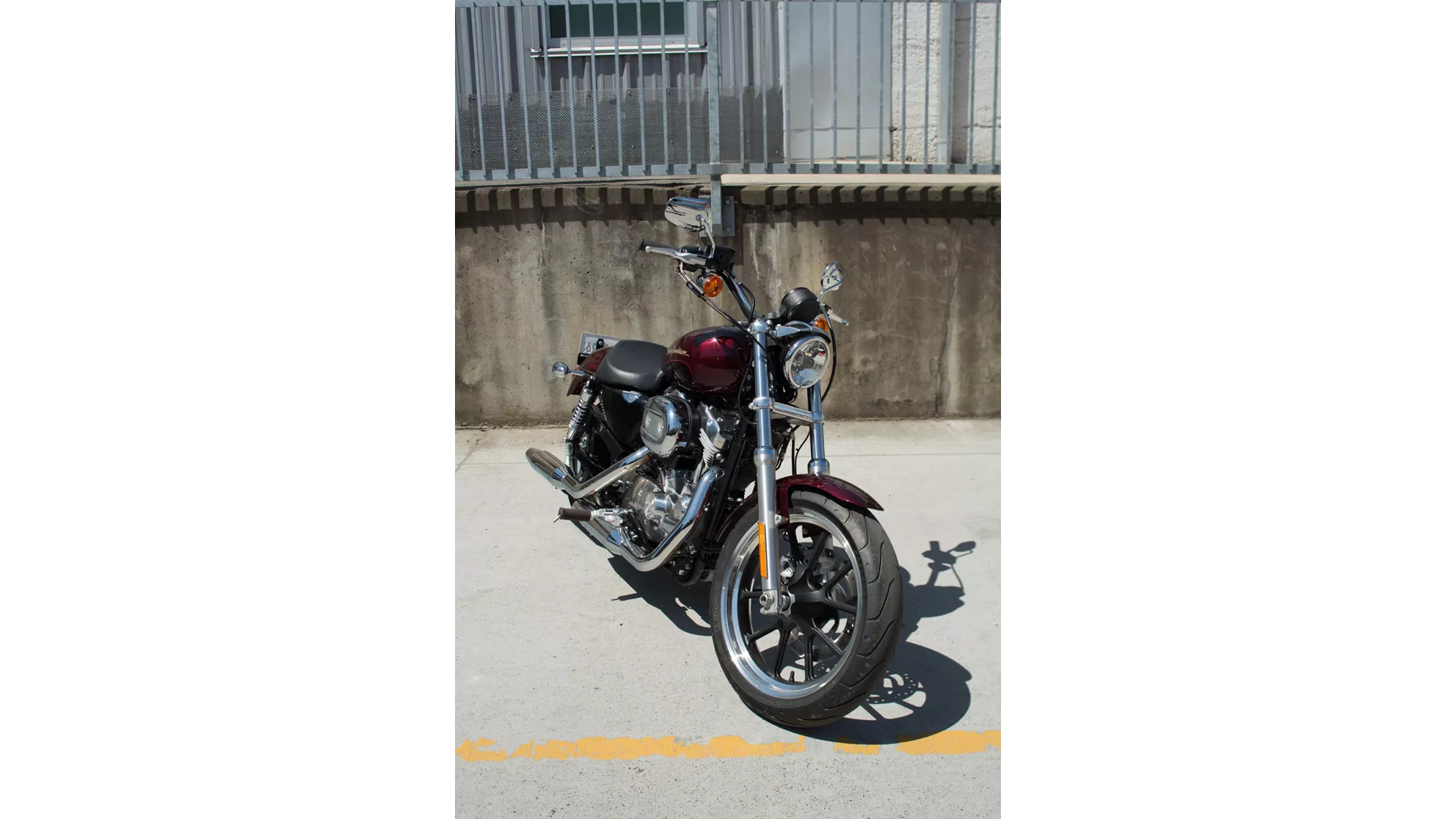 Harley-Davidson Sportster XL 883 L SuperLow - Image 5 Harley-Davidson Sportster XL 883 L SuperLow - Image 5
