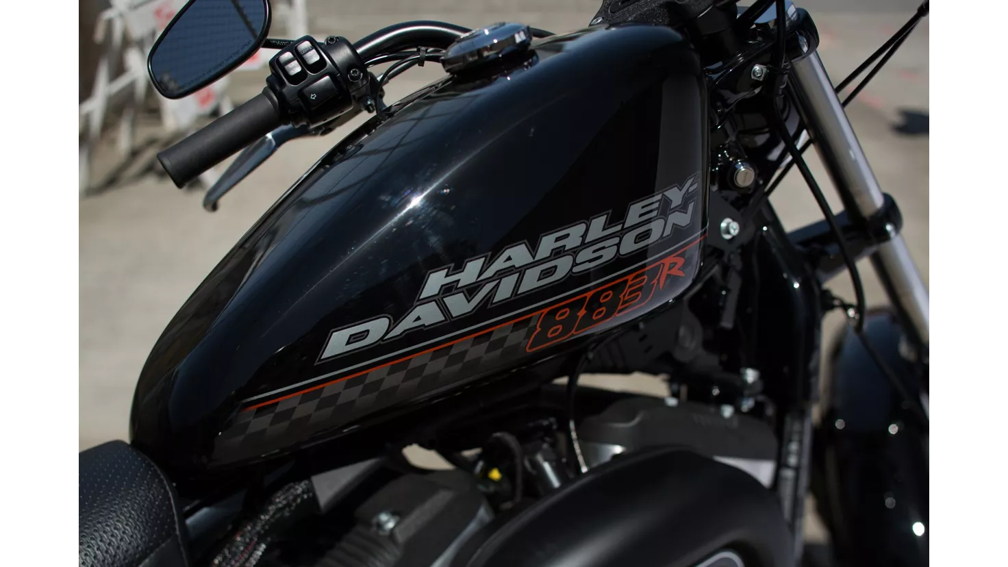 Harley Sportster R Harley-Davidson Sportster XL 883 R Roadster 2015 - technical data ...